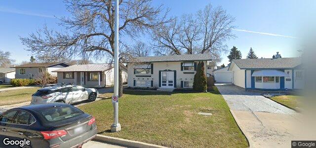 Larawan ng 30 Pembridge Bay sa Winnipeg, Manitoba