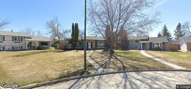 Larawan ng 30 Woodford Bay sa Winnipeg, Manitoba