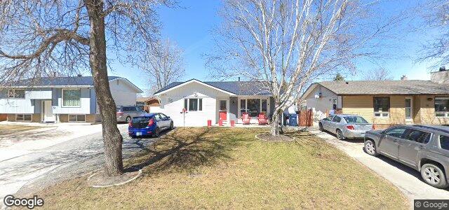 Larawan ng 35 Brixford Crescent sa Winnipeg, Manitoba