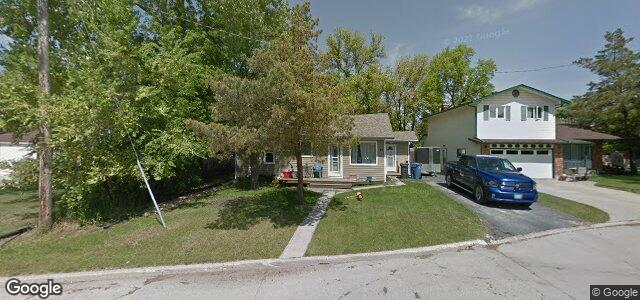 Larawan ng 35 Richfield Avenue sa Winnipeg, Manitoba