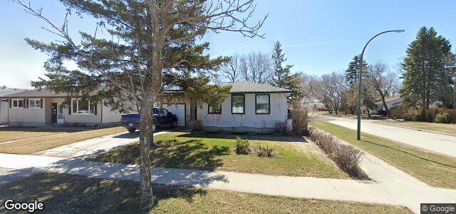 Larawan ng 360 Wales Avenue sa Winnipeg, Manitoba