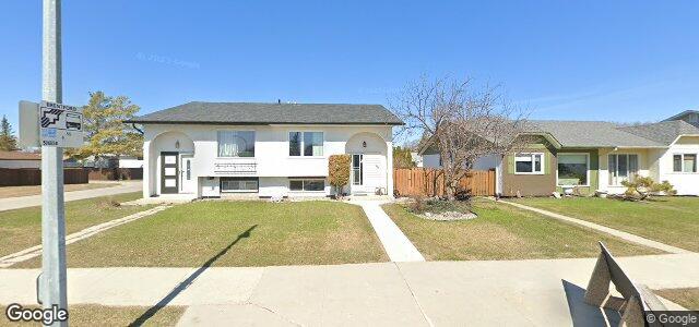 Larawan ng 373 Meadowood Drive sa Winnipeg, Manitoba