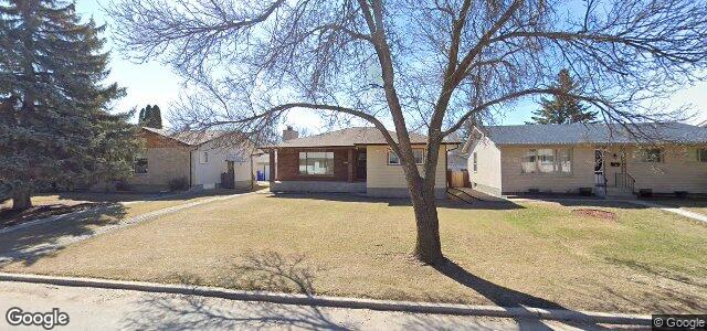 Larawan ng 38 Dells Crescent sa Winnipeg, Manitoba