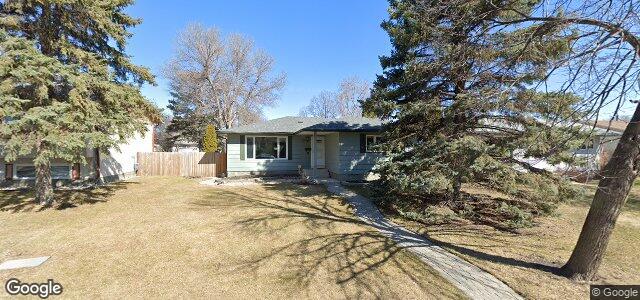 Larawan ng 39 Dells Crescent sa Winnipeg, Manitoba