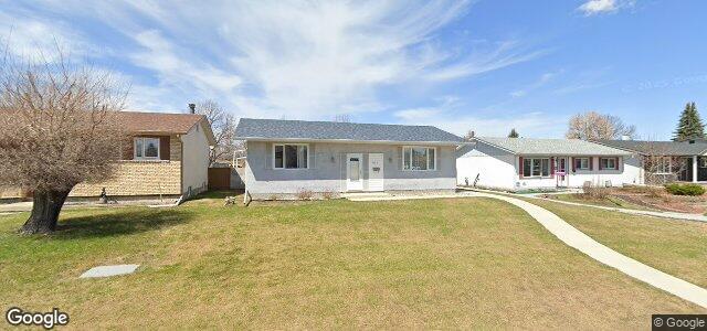 Larawan ng 411 Woodydell Avenue sa Winnipeg, Manitoba