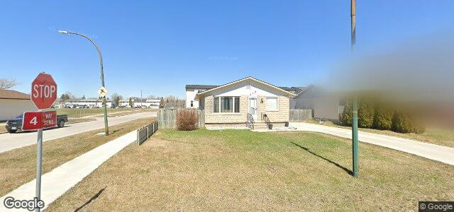 Larawan ng 413 Wales Avenue sa Winnipeg, Manitoba