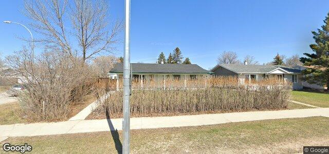 Larawan ng 441 Meadowood Drive sa Winnipeg, Manitoba