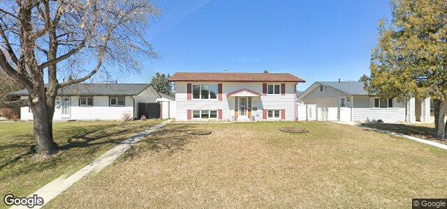 Larawan ng 455 Woodydell Avenue sa Winnipeg, Manitoba