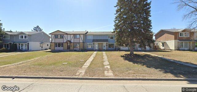Photo of 456 Meadowood Drive in Winnipeg, Manitoba