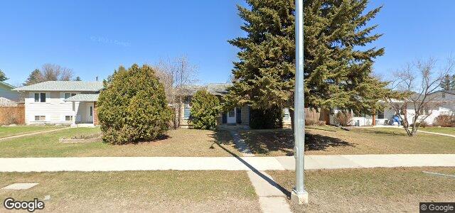 Larawan ng 461 Meadowood Drive sa Winnipeg, Manitoba