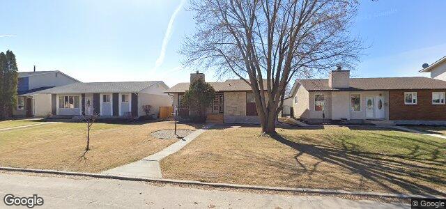 Larawan ng 54 Dells Crescent sa Winnipeg, Manitoba
