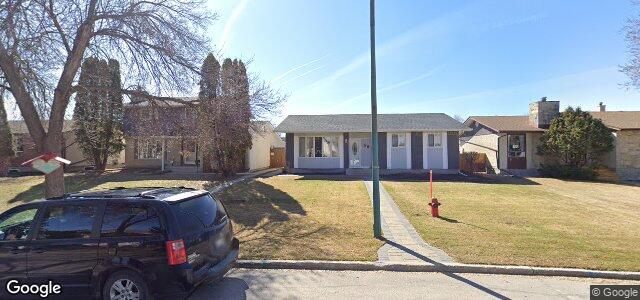 Larawan ng 58 Dells Crescent sa Winnipeg, Manitoba