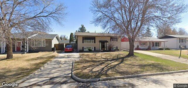 Photo of 6 Woodford Bay in Winnipeg, Manitoba