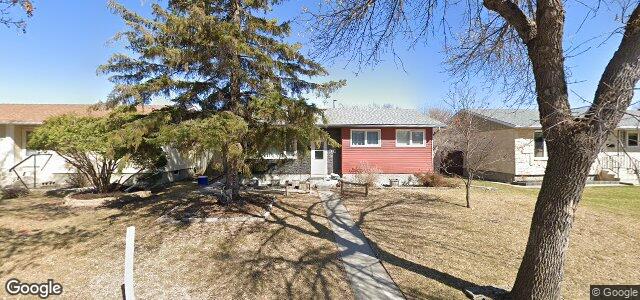 Larawan ng 67 Dells Crescent sa Winnipeg, Manitoba