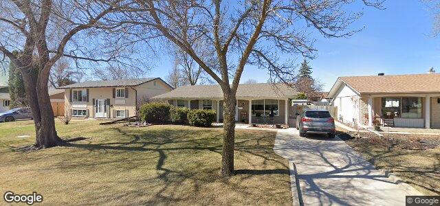 Larawan ng 7 Woodford Bay sa Winnipeg, Manitoba