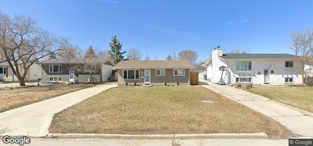 Larawan ng 70 Woodford Bay sa Winnipeg, Manitoba