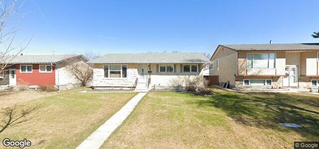 Larawan ng 71 Dells Crescent sa Winnipeg, Manitoba