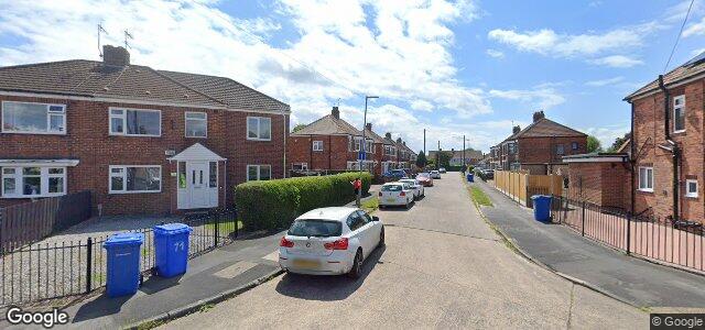 Larawan ng 77 Bernadette Avenue sa Winnipeg, Manitoba