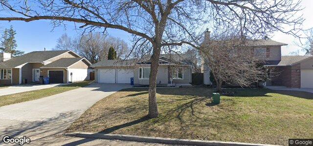 Larawan ng 77 Homewood Drive sa Winnipeg, Manitoba