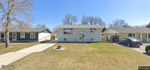 Larawan ng 79 Woodford Bay sa Winnipeg, Manitoba