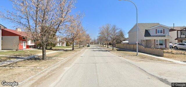 Larawan ng Novavista Drive sa Winnipeg, Manitoba