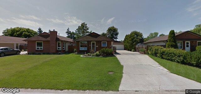 Larawan ng 10 Horetzky Street sa Winnipeg, Manitoba