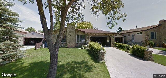 Larawan ng 11 Kinsley Crescent sa Winnipeg, Manitoba