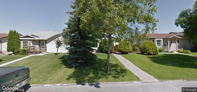 Larawan ng 110 Stoney Lake Bay sa Winnipeg, Manitoba