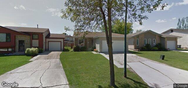 Larawan ng 111 Dawnville Drive sa Winnipeg, Manitoba