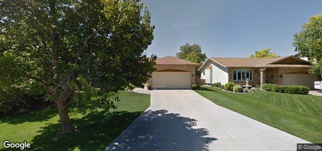 Larawan ng 114 Spring Meadow Crescent sa Winnipeg, Manitoba