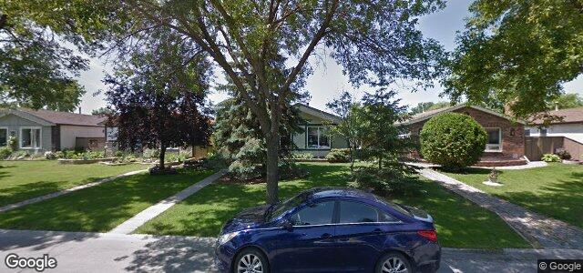 Larawan ng 12 Kinsley Crescent sa Winnipeg, Manitoba