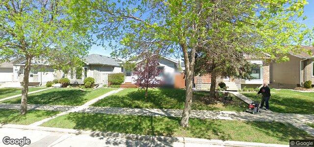 Larawan ng 1207 Devonshire Drive W sa Winnipeg, Manitoba