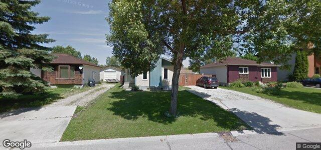 Larawan ng 122 Meadow Lake Drive sa Winnipeg, Manitoba