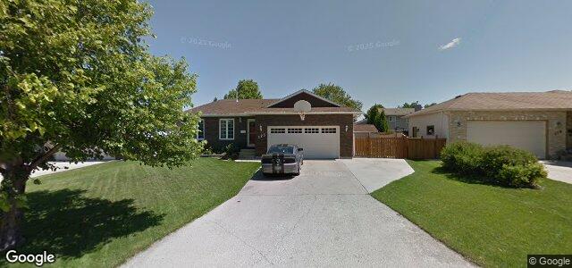 Larawan ng 123 Spring Meadow Crescent sa Winnipeg, Manitoba