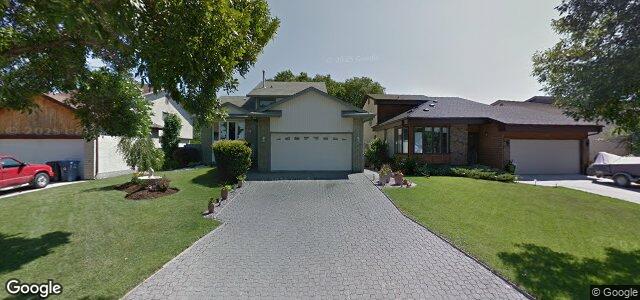 Larawan ng 123 Woodside Crescent sa Winnipeg, Manitoba