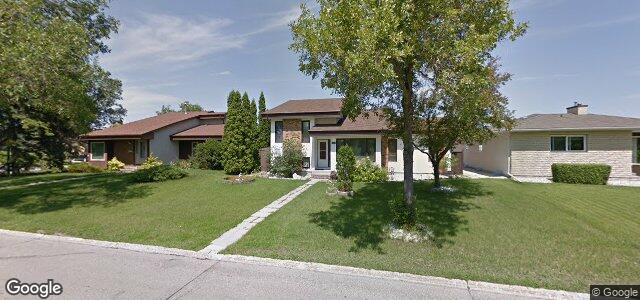 Larawan ng 124 North Meadow Drive sa Winnipeg, Manitoba
