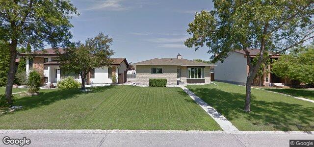 Larawan ng 128 North Meadow Drive sa Winnipeg, Manitoba