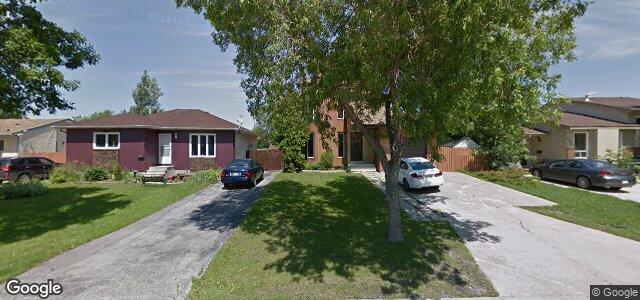 Larawan ng 130 Meadow Lake Drive sa Winnipeg, Manitoba