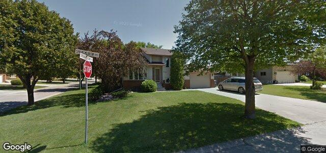 Larawan ng 131 Spring Meadow Crescent sa Winnipeg, Manitoba
