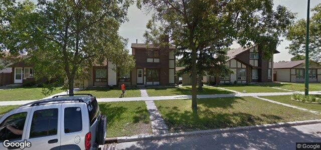 Larawan ng 135 Devonshire Drive sa Winnipeg, Manitoba