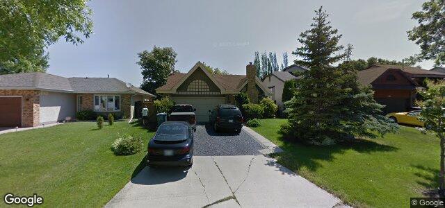 Larawan ng 135 Woodside Crescent sa Winnipeg, Manitoba