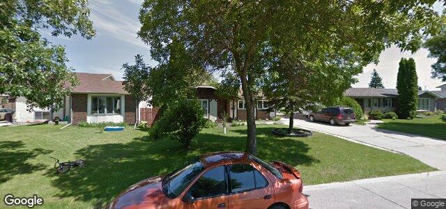 Larawan ng 152 Meadow Gate Drive sa Winnipeg, Manitoba