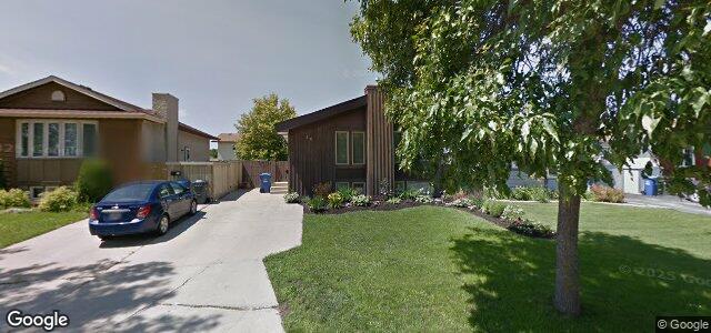 Larawan ng 18 Brookshire Street sa Winnipeg, Manitoba