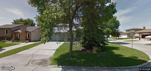 Larawan ng 18 Meadow Lake Drive sa Winnipeg, Manitoba