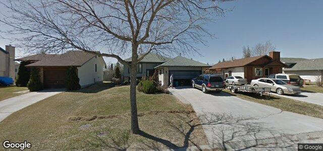 Larawan ng 18 Sunglow Road sa Winnipeg, Manitoba