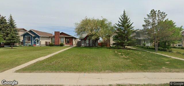 Larawan ng 1919 Plessis Road sa Winnipeg, Manitoba
