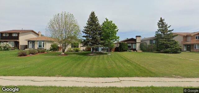 Larawan ng 1943 Plessis Road sa Winnipeg, Manitoba