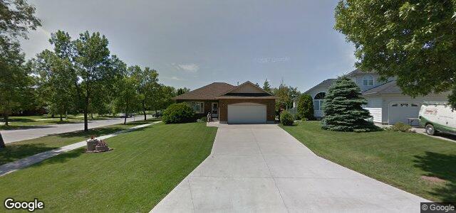 Larawan ng 2 Parkwater Crescent sa Winnipeg, Manitoba