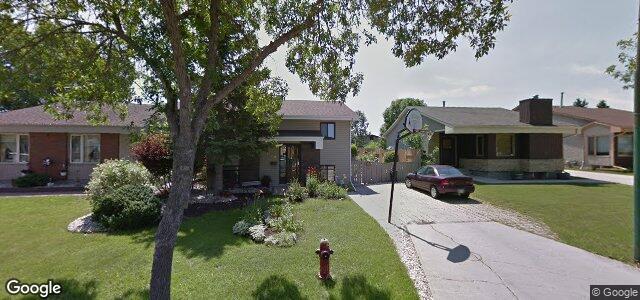 Larawan ng 230 Lynn Lake Drive sa Winnipeg, Manitoba