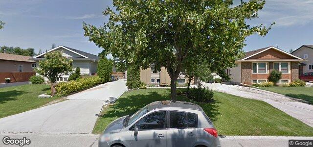 Larawan ng 235 Lynn Lake Drive sa Winnipeg, Manitoba